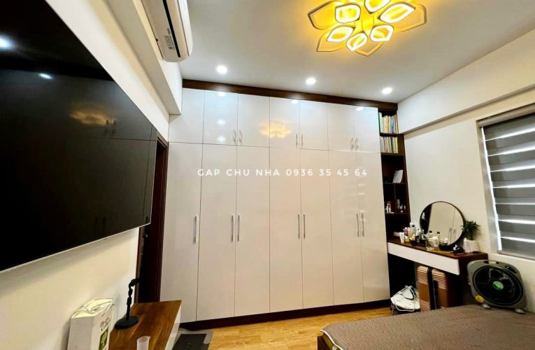 Căn góc 3 ngủ Trung Hòa Nhân Chính Lê Văn Lương, nội thất đẹp ở ngay 3 tỷ đổ lại giá nào cũng bán. LH 0936354564